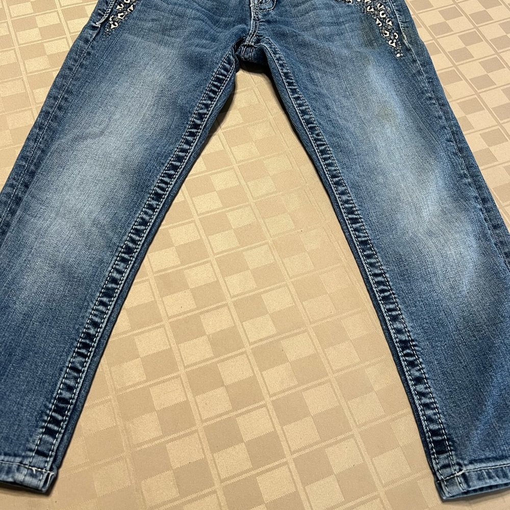 Miss Me Women's Cuffed Capri Jeans Size 25 X 21 Flap Pockets Bling Jewels Shorts - Picture 5 of 7